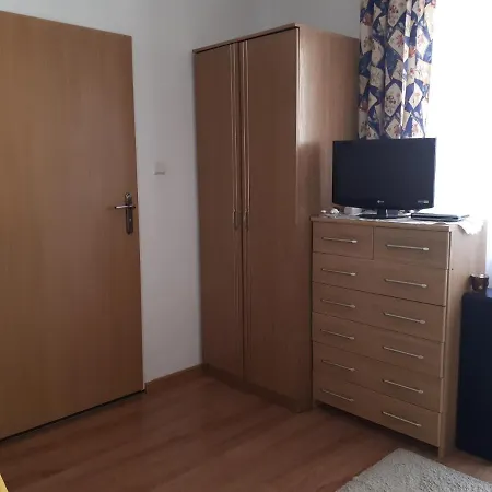Dom Wczasowy - Ferienwohnung Ustka Exterior photo