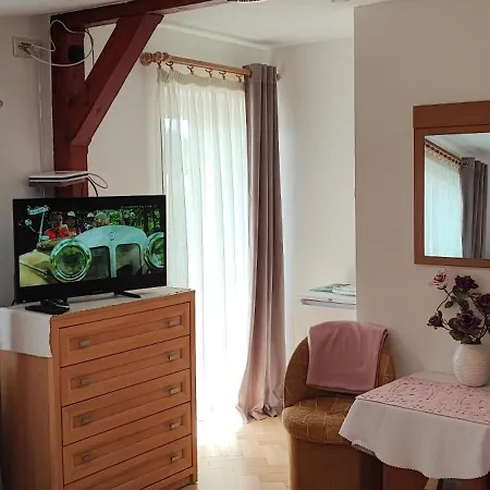 Dom Wczasowy - Ferienwohnung Ustka Exterior photo