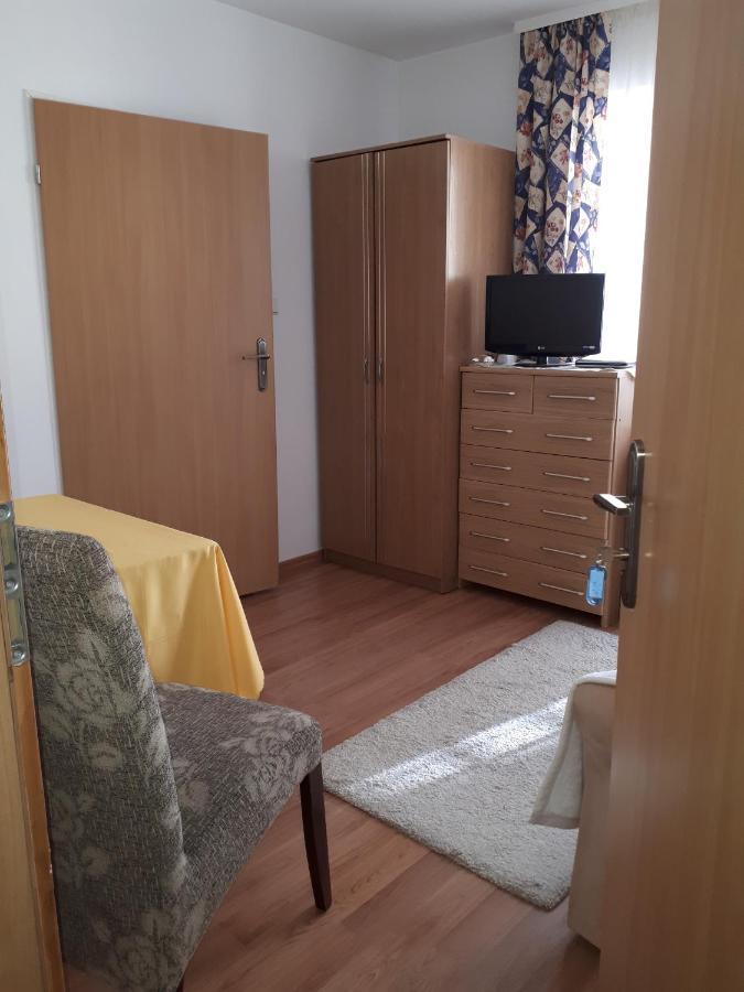 - Homestay