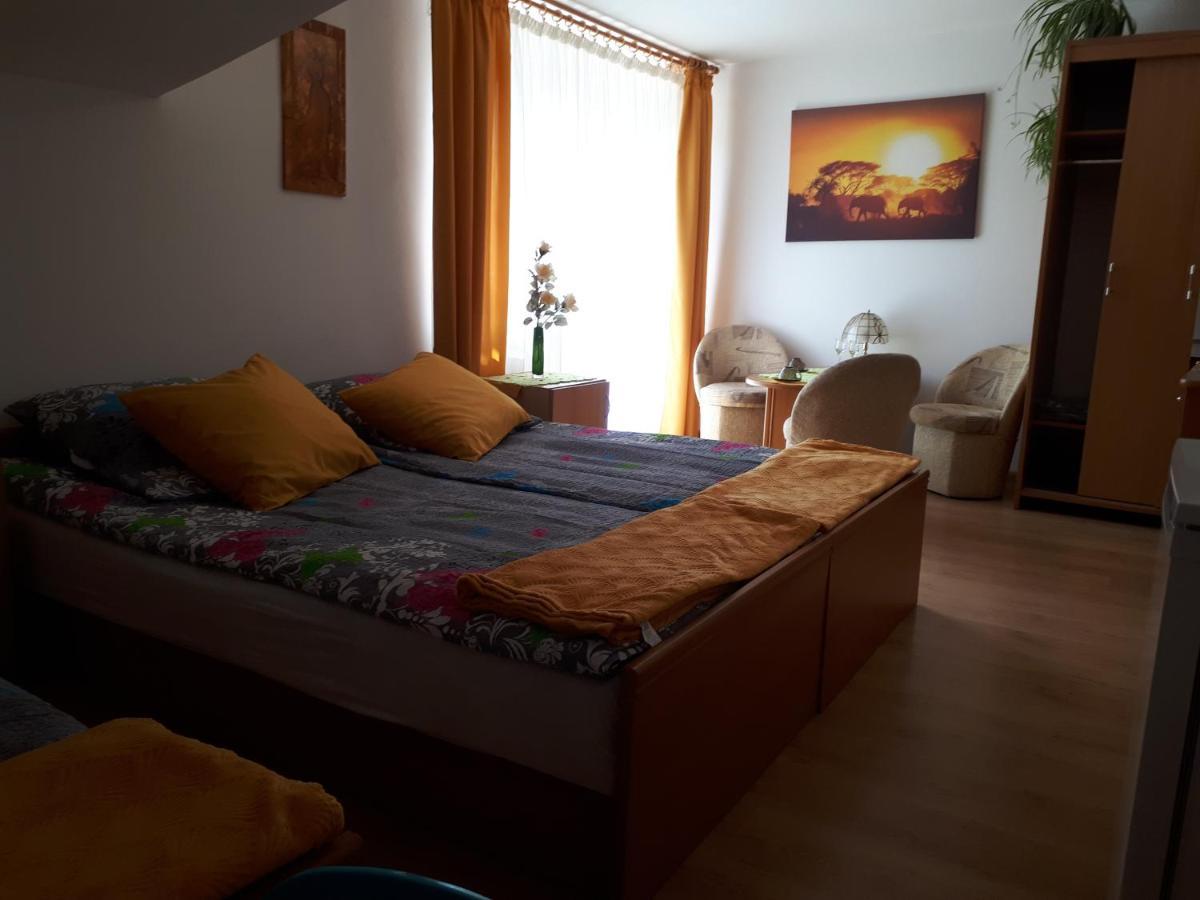 Homestay -