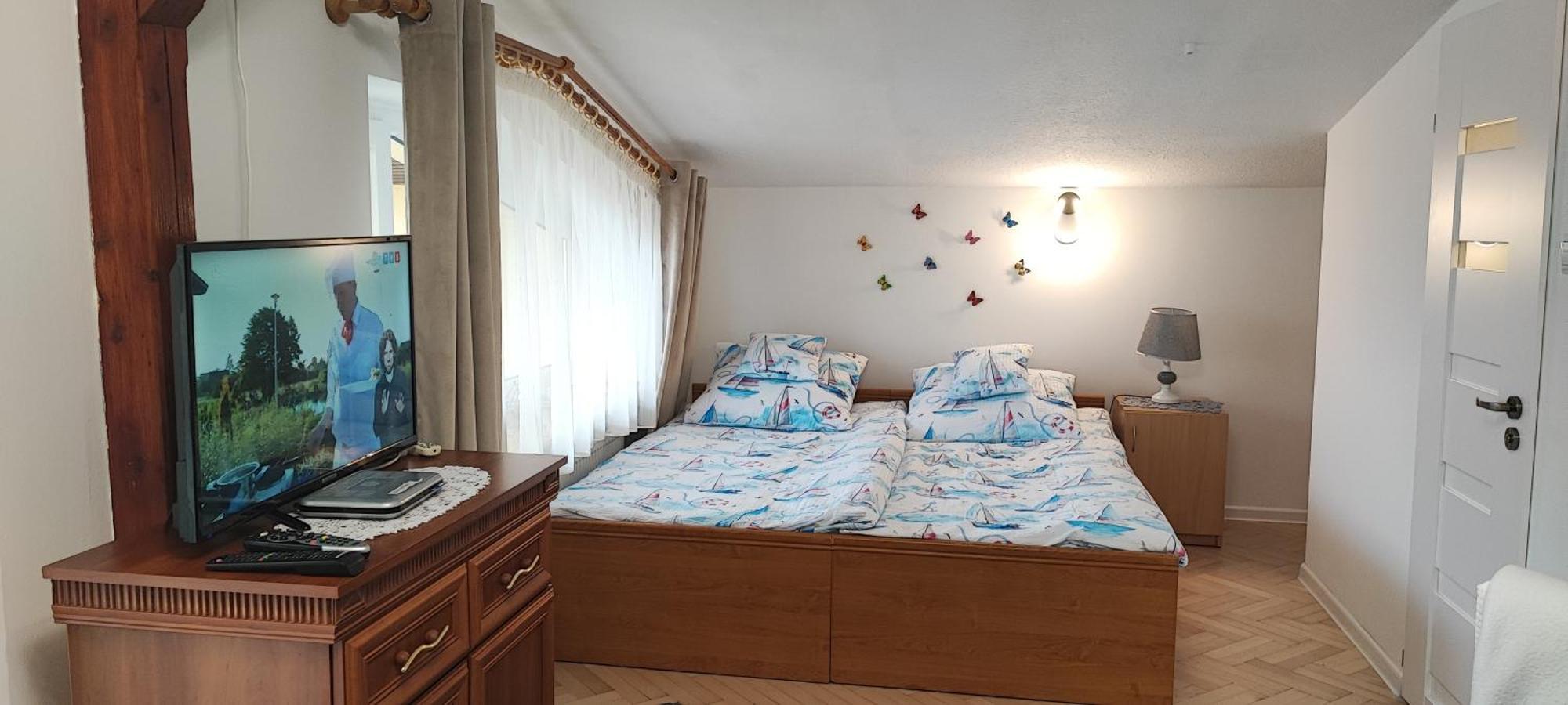 Homestay - *