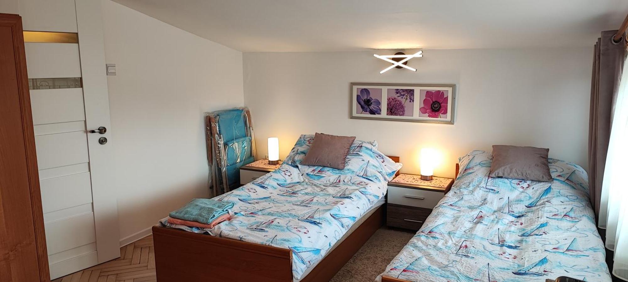 - Homestay
