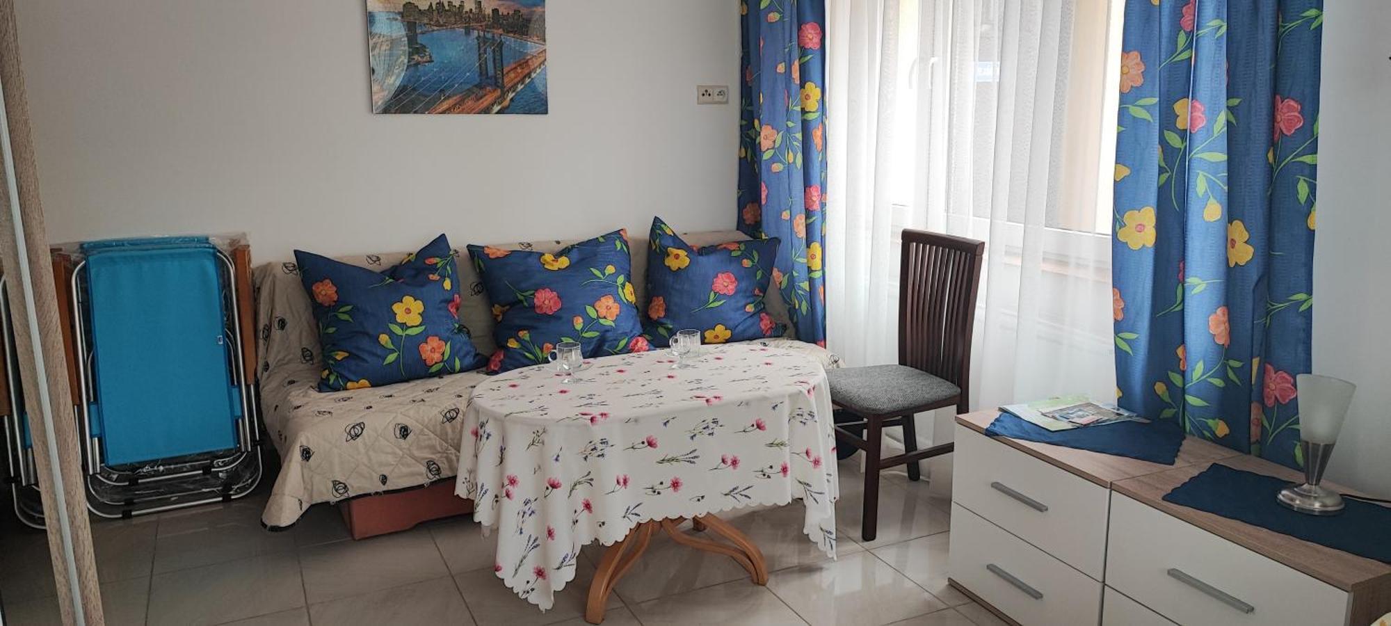 - Homestay